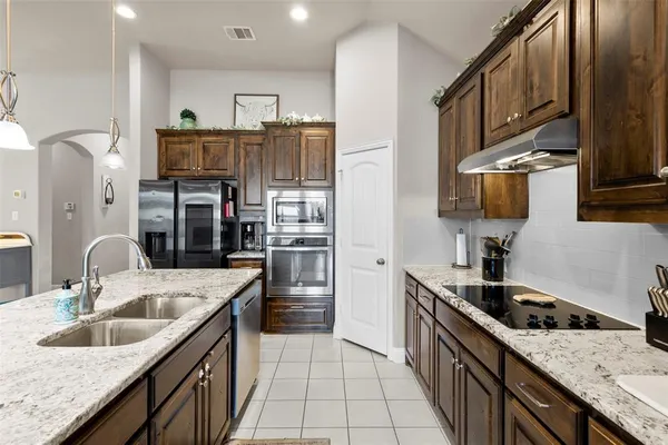 $369,000 | 3605 Worthington Drive, Midlothian, TX 76065