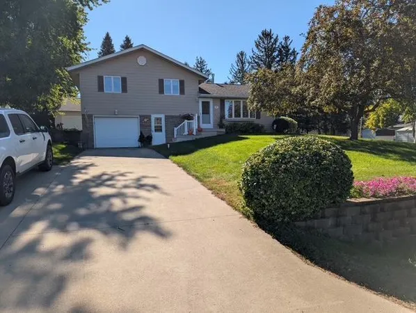 $289,000 | 407 Park Street, Fulda, MN 56131