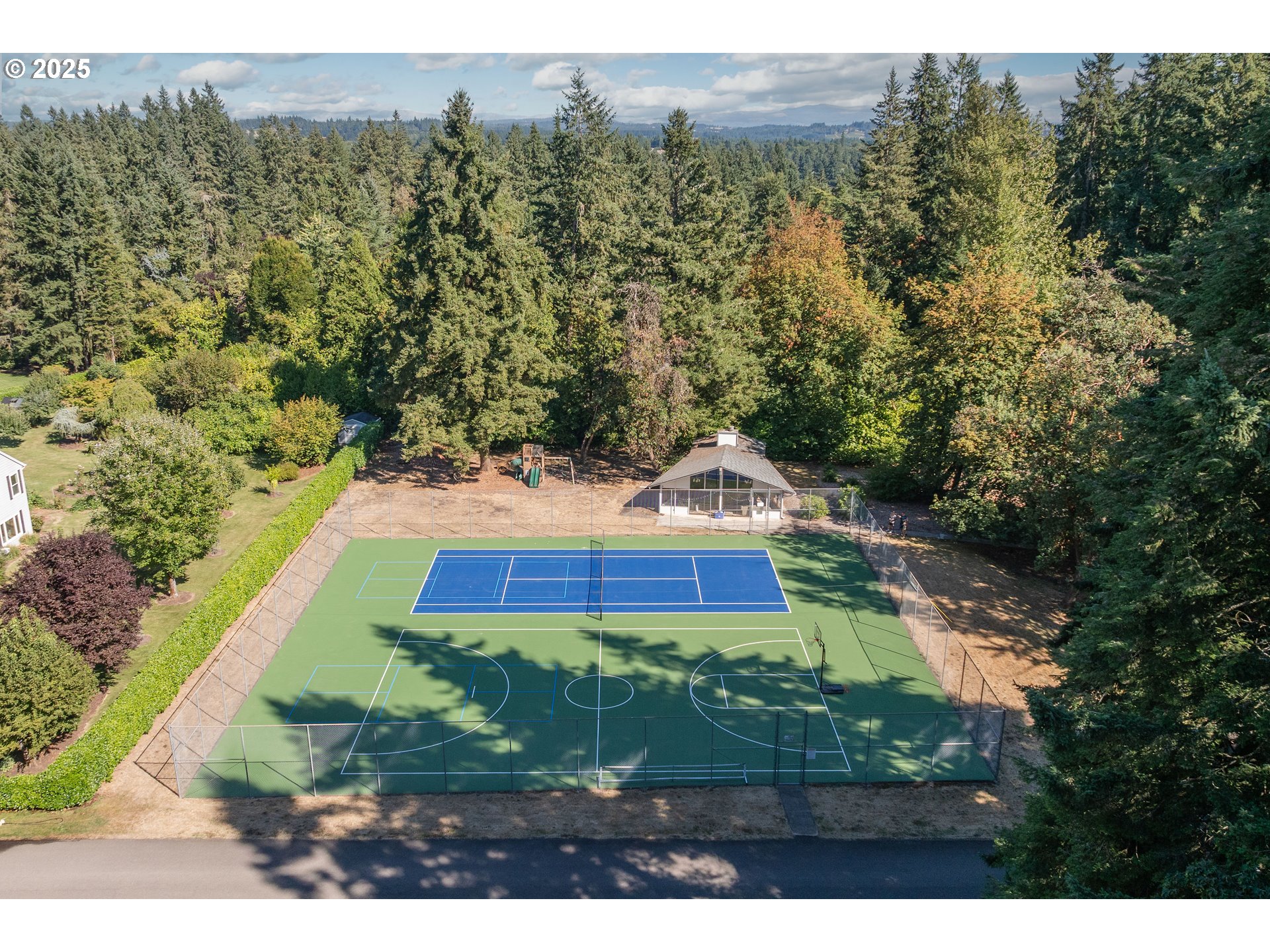 30946 Southwest Riverlane Road West Linn, OR 97068 - Photo 44 of 48