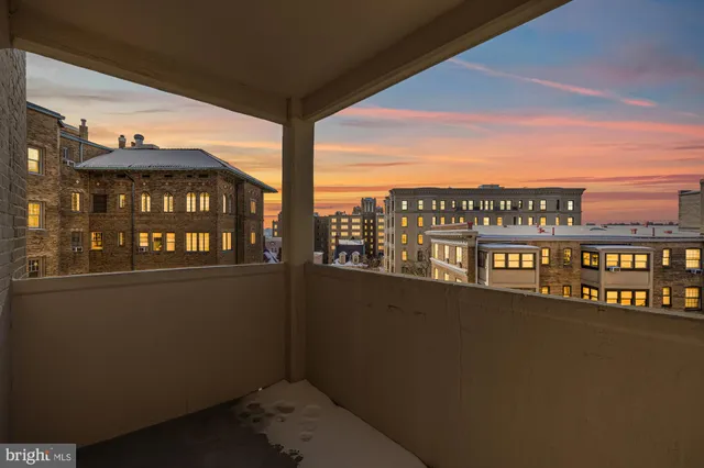 $425,000 | 1901 Columbia Road Northwest, Unit 602, Washington, DC 20009