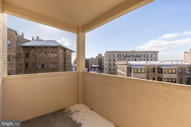 $425,000 | 1901 Columbia Road Northwest, Unit 602, Washington, DC 20009