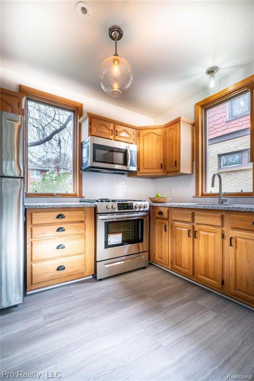 1135 Nottingham Road Grosse Pointe Park, MI 48230 - Photo 5 of 21