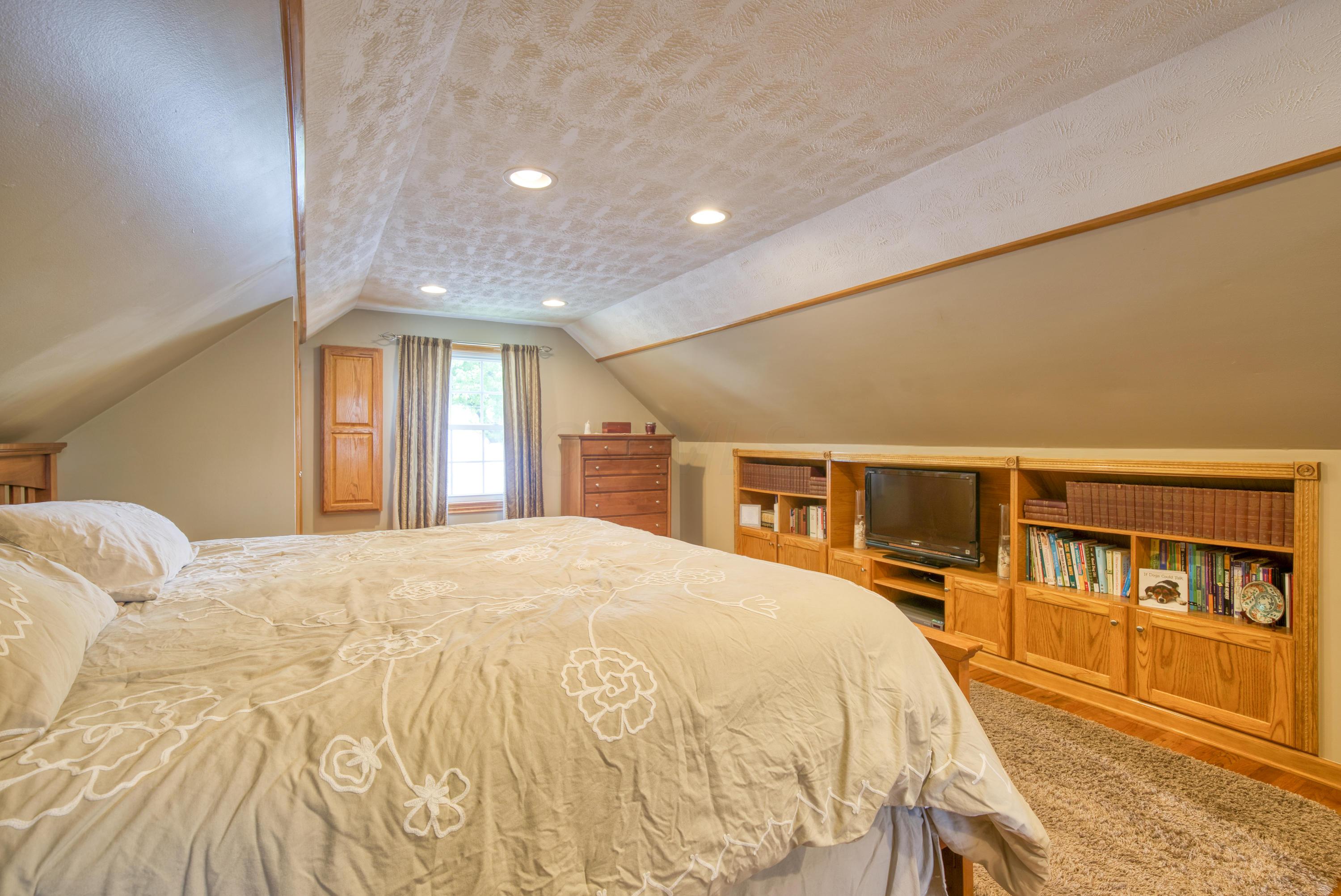 3140 Gerbert Road Columbus, OH 43224 - Photo 16 of 39 Gallery Image 16