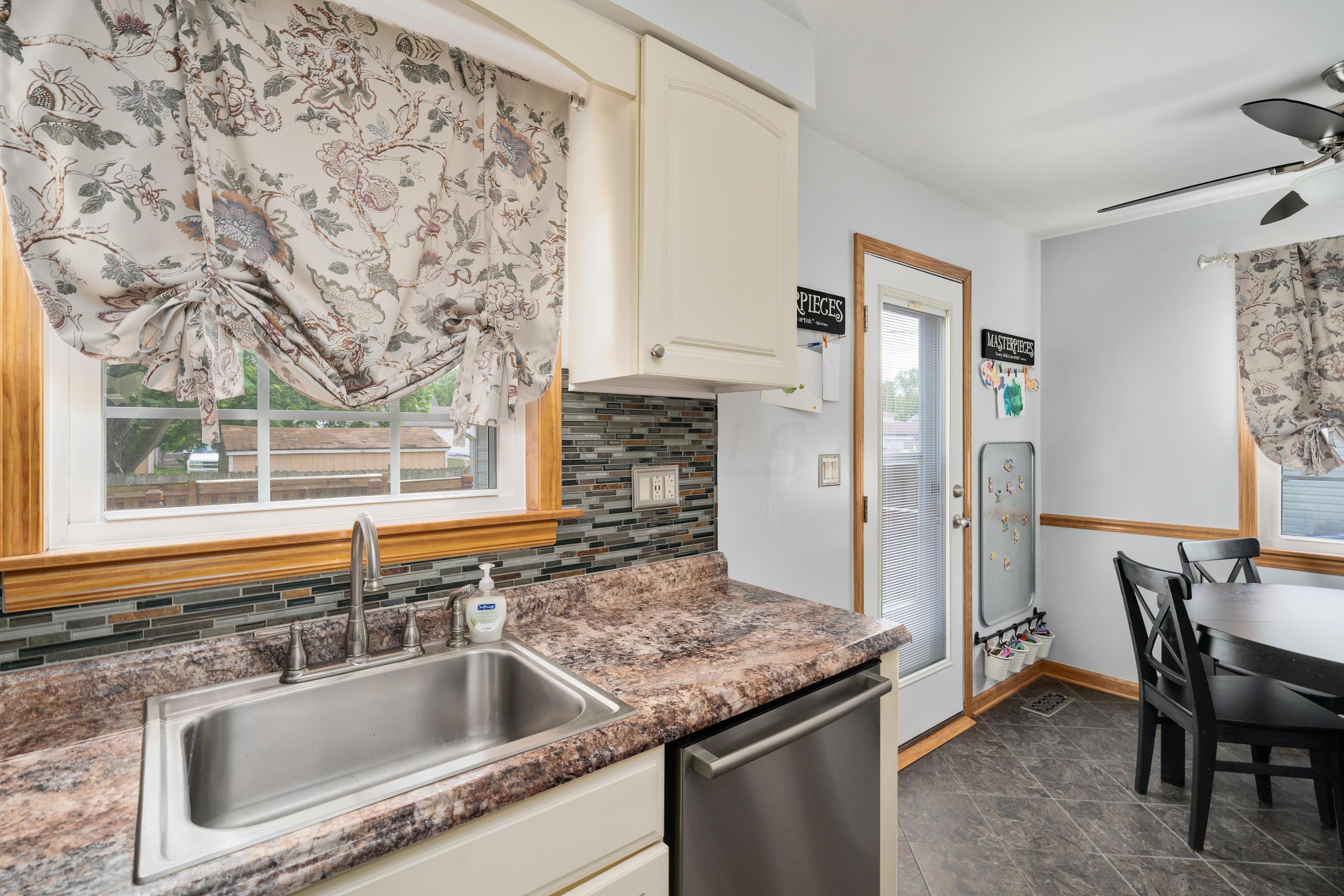 3140 Gerbert Road Columbus, OH 43224 - Photo 24 of 39 Gallery Image 24