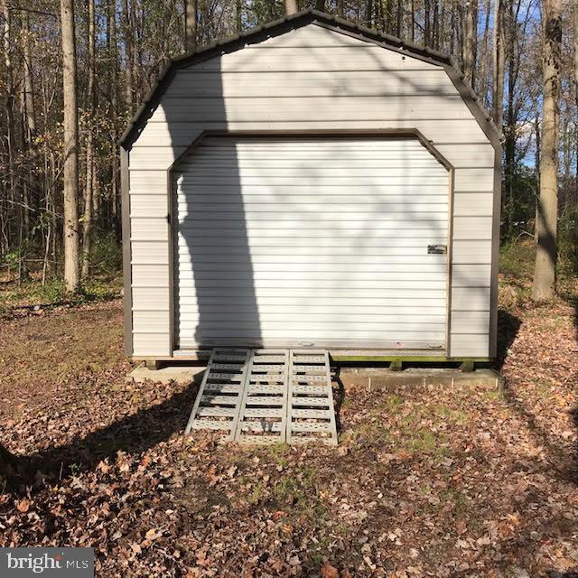 823 Rancocas Road Westampton, NJ 08060 - Photo 6 of 25 Backyard shed