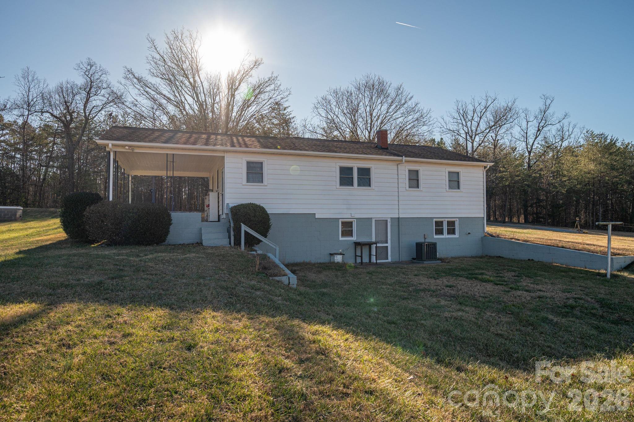 897 Calloway Road Lincolnton, NC 28092 - Photo 3 of 38
