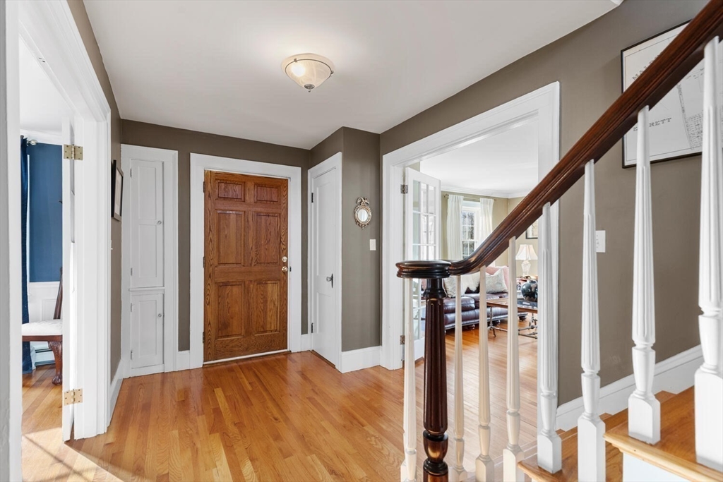 257 High Street Reading, MA 01867 - Photo 6 of 42