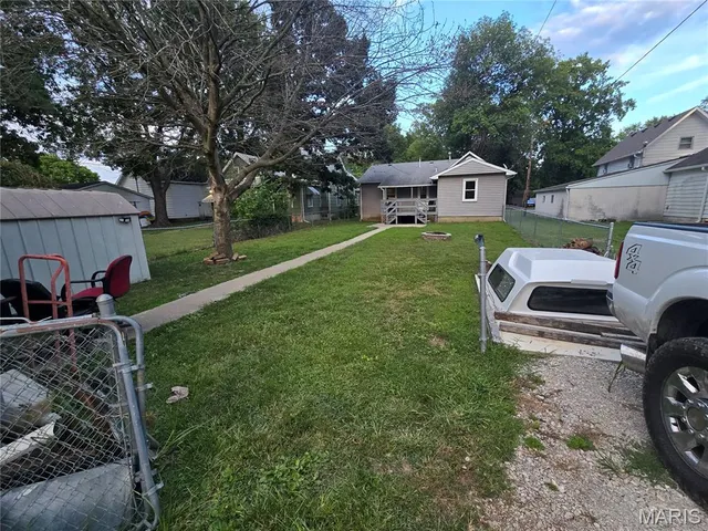 $120,000 | 105 South Maple Street, Stonington, IL 62567