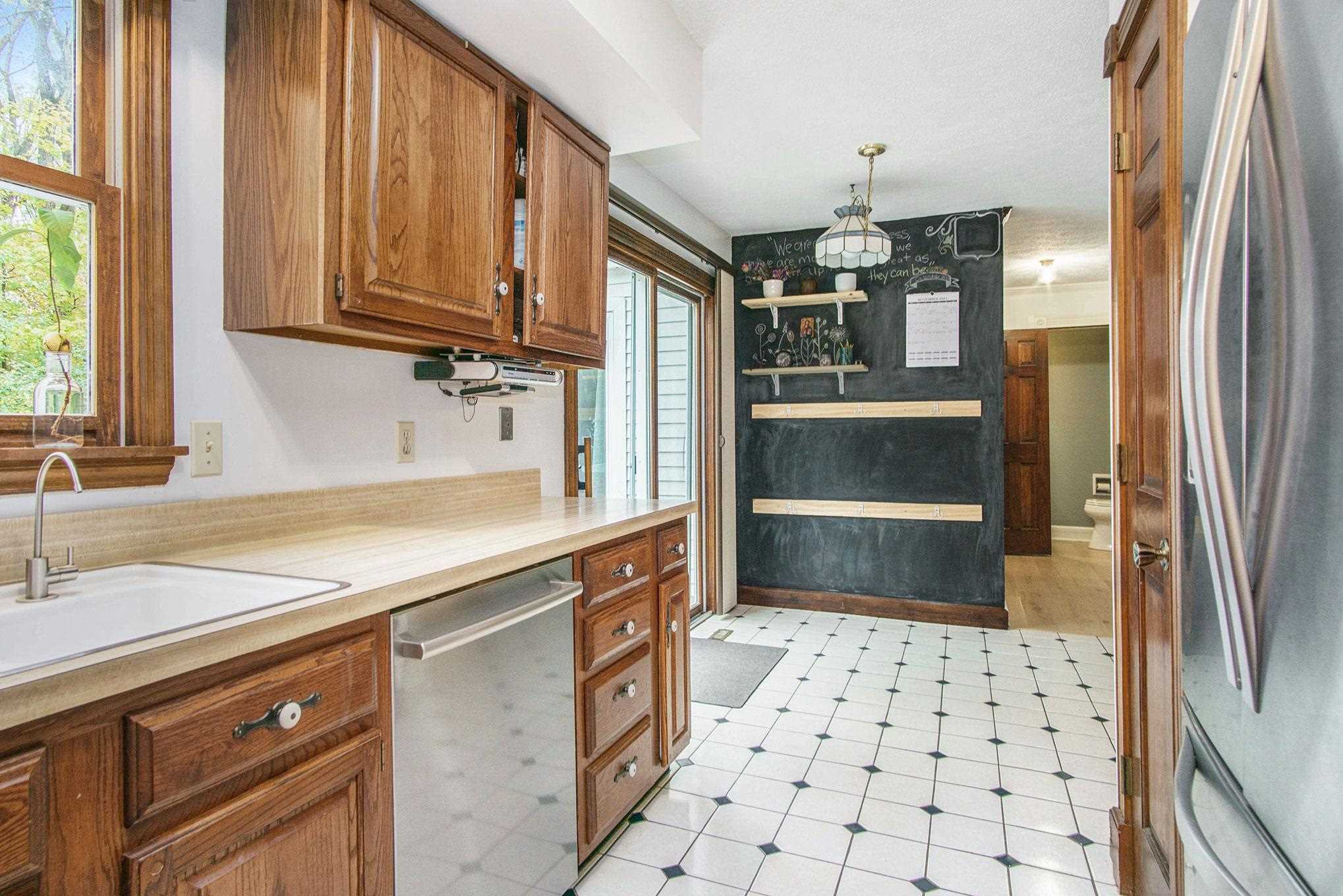 17292 Farmington Square Road Granger, IN 46530 - Photo 8 of 28 Gallery Image 8