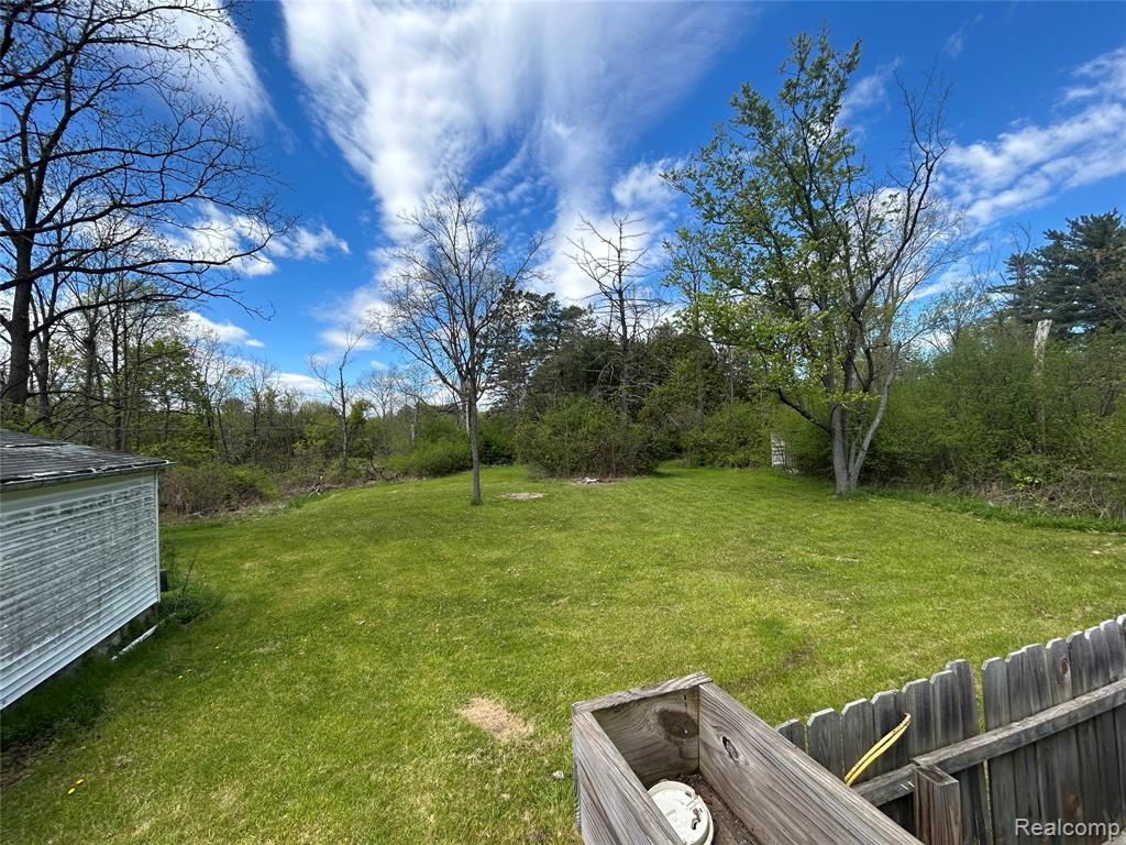 2356 South Dye Road Flint, MI 48532 - Photo 15 of 20