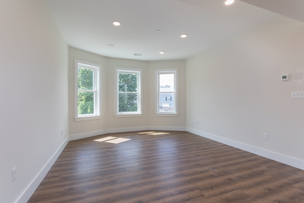 843 Columbia Road, Unit 2 Boston, MA 02125 - Photo 8 of 12 Gallery Image 8
