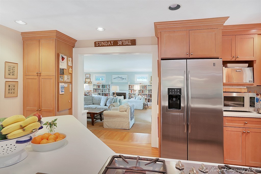 13 Bridge Street Hamilton, MA 01982 - Photo 6 of 28 Gallery Image 6