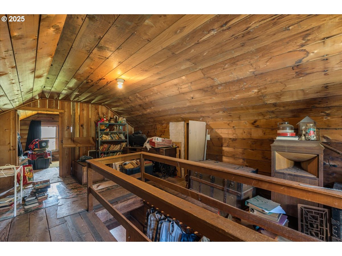 25402 South Schockley Road Beavercreek, OR 97004 - Photo 19 of 48