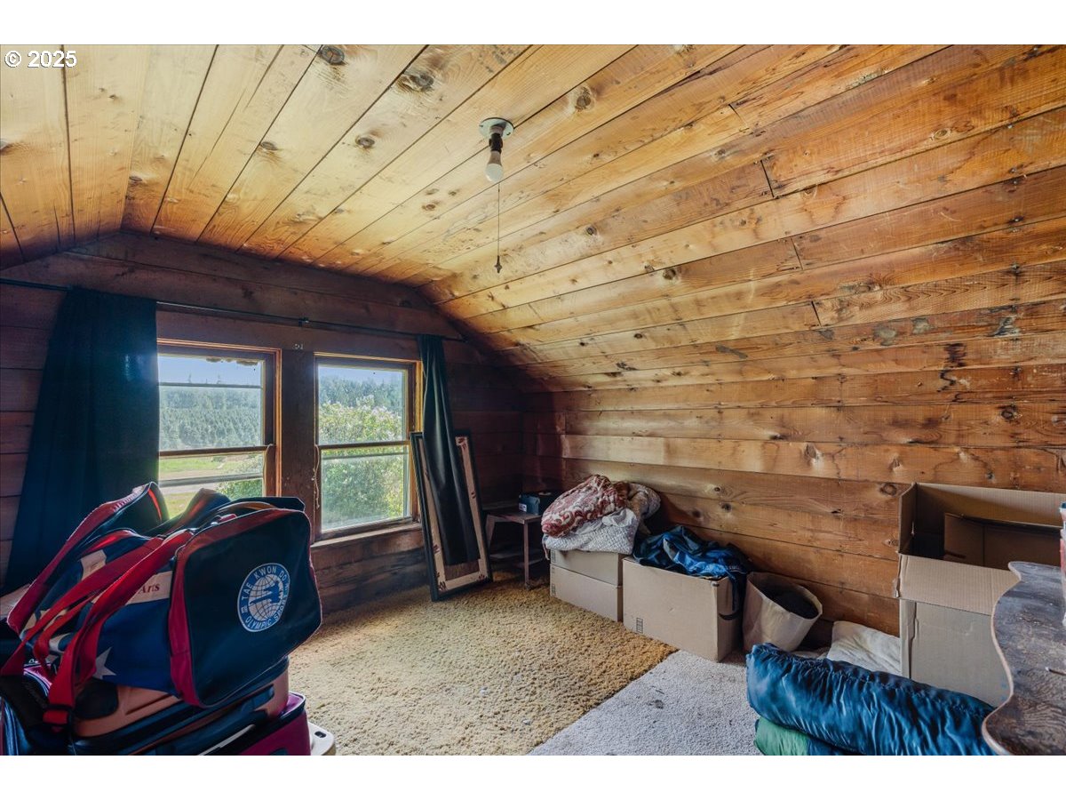 25402 South Schockley Road Beavercreek, OR 97004 - Photo 20 of 48