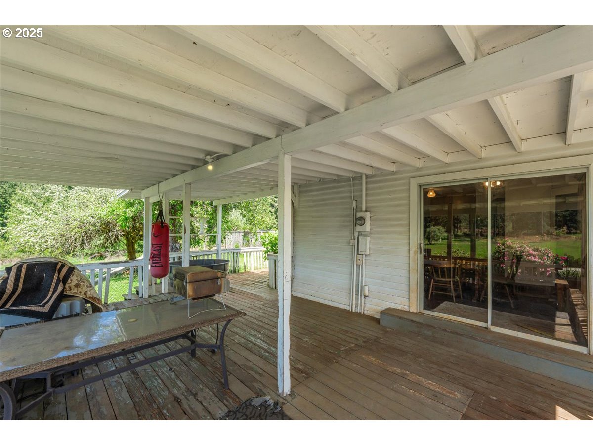 25402 South Schockley Road Beavercreek, OR 97004 - Photo 27 of 48