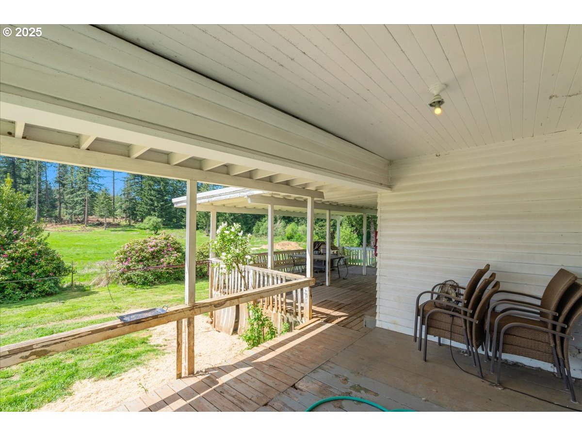 25402 South Schockley Road Beavercreek, OR 97004 - Photo 32 of 48