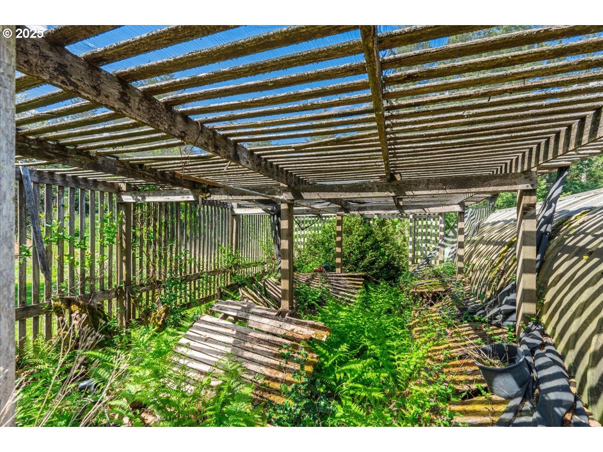 25402 South Schockley Road Beavercreek, OR 97004 - Photo 41 of 48