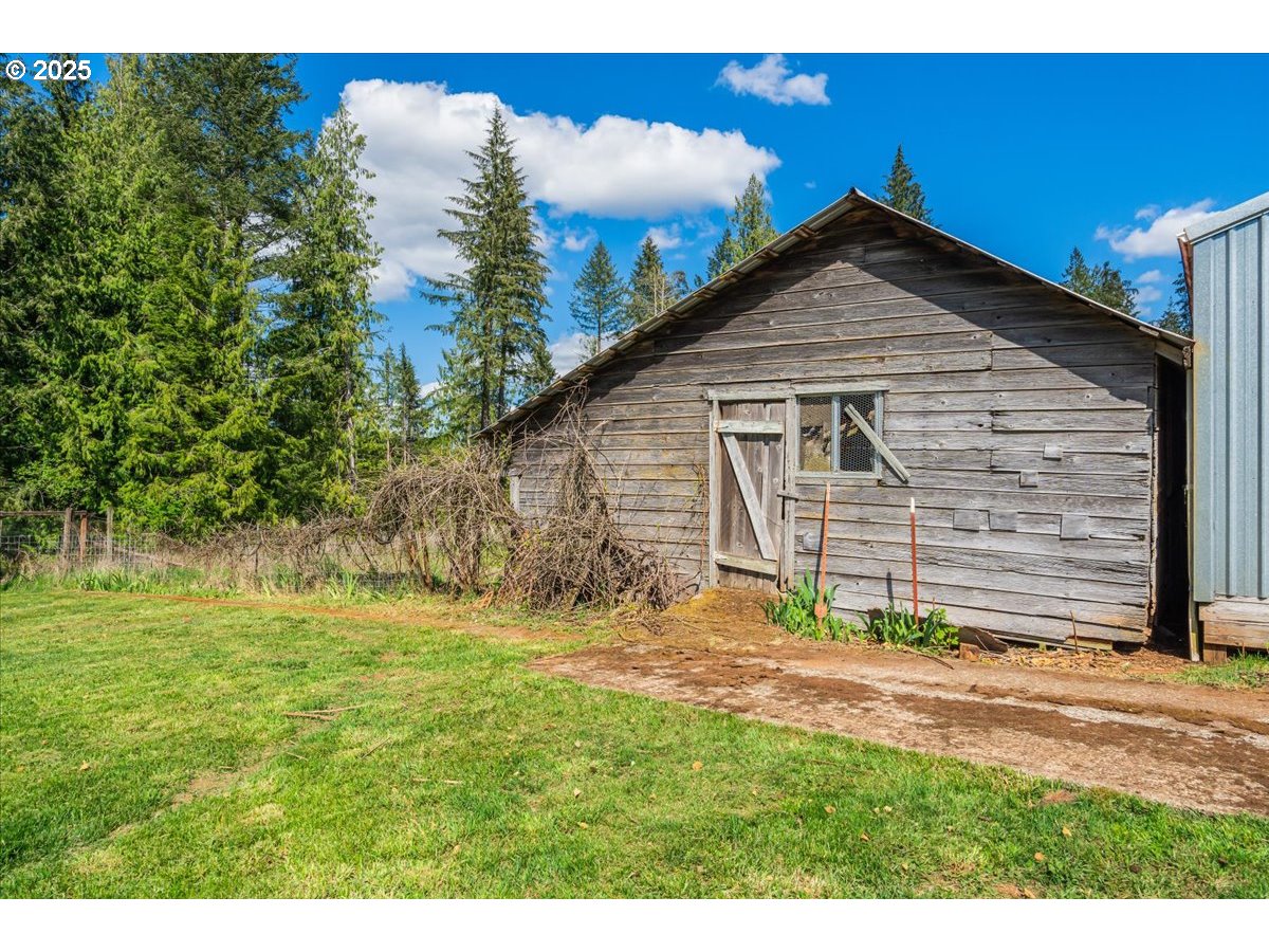 25402 South Schockley Road Beavercreek, OR 97004 - Photo 43 of 48