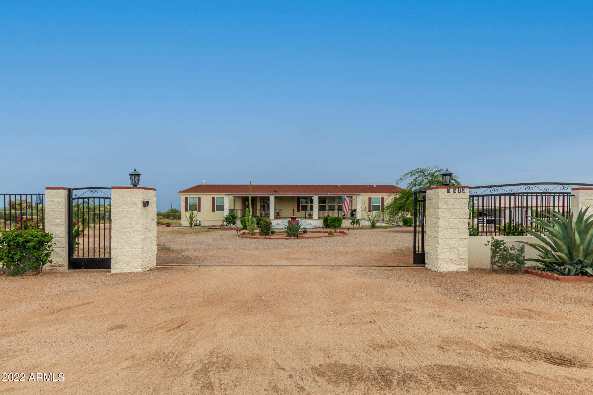 01 Axtell