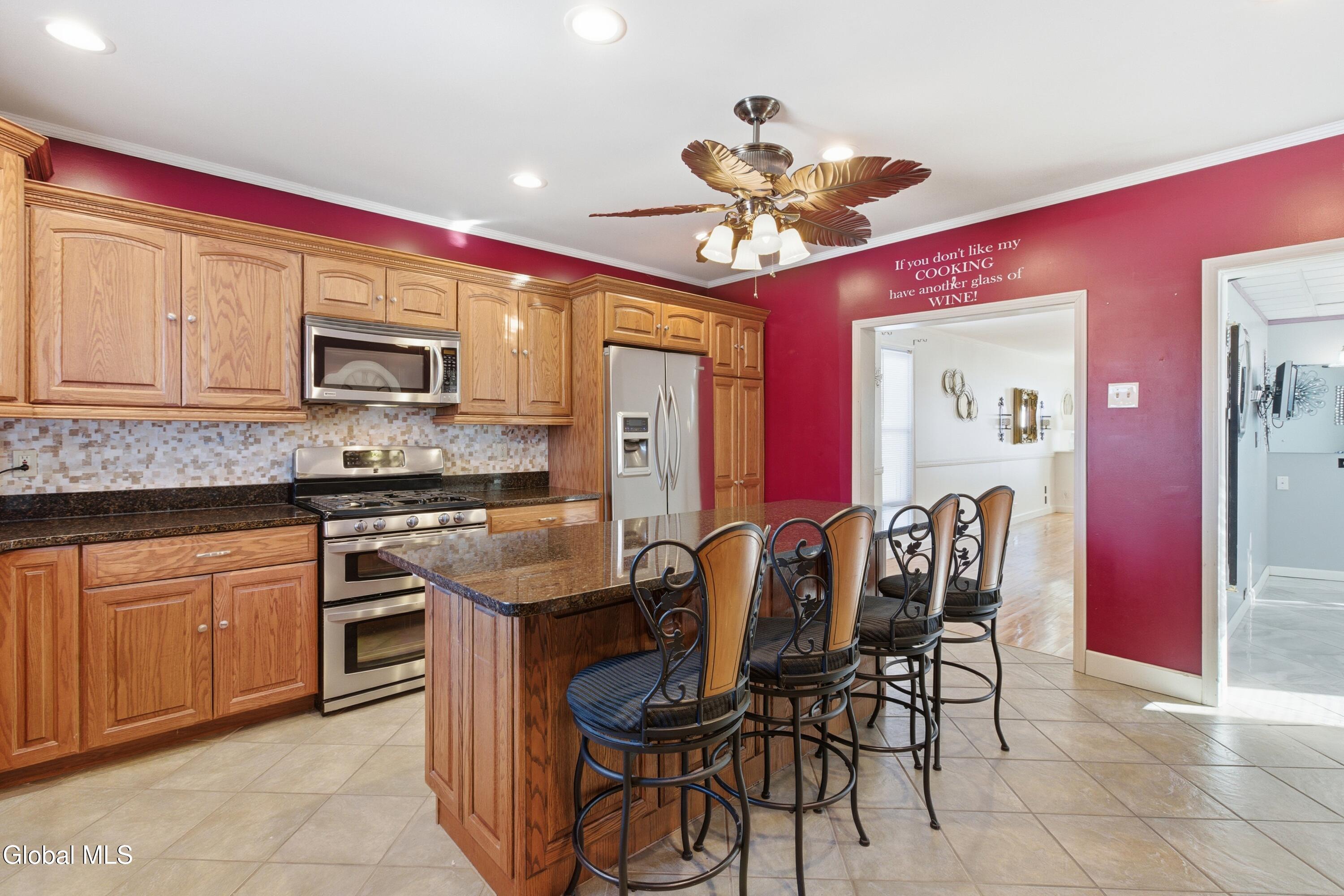 113 Washington Avenue Rensselaer, NY 12144 - Photo 14 of 50 09-MW2_2177