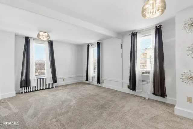 $279,900 | 113 Washington Avenue, Rensselaer, NY 12144