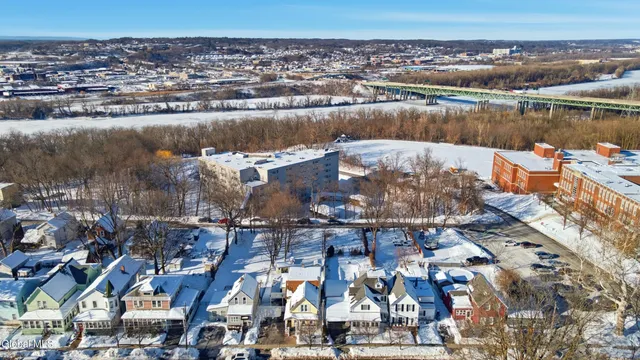 $279,900 | 113 Washington Avenue, Rensselaer, NY 12144