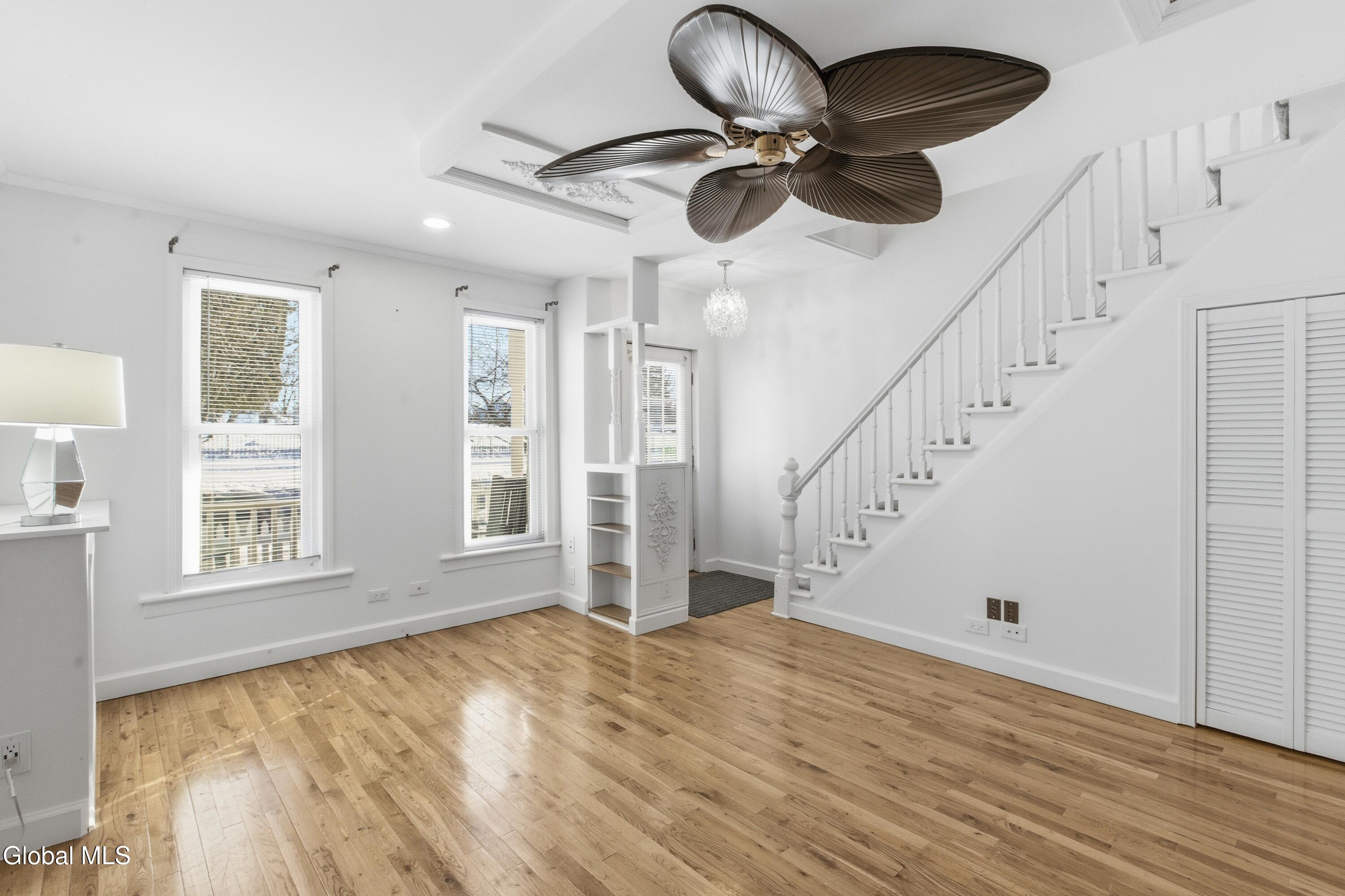 113 Washington Avenue Rensselaer, NY 12144 - Photo 5 of 50 19-MW2_2232