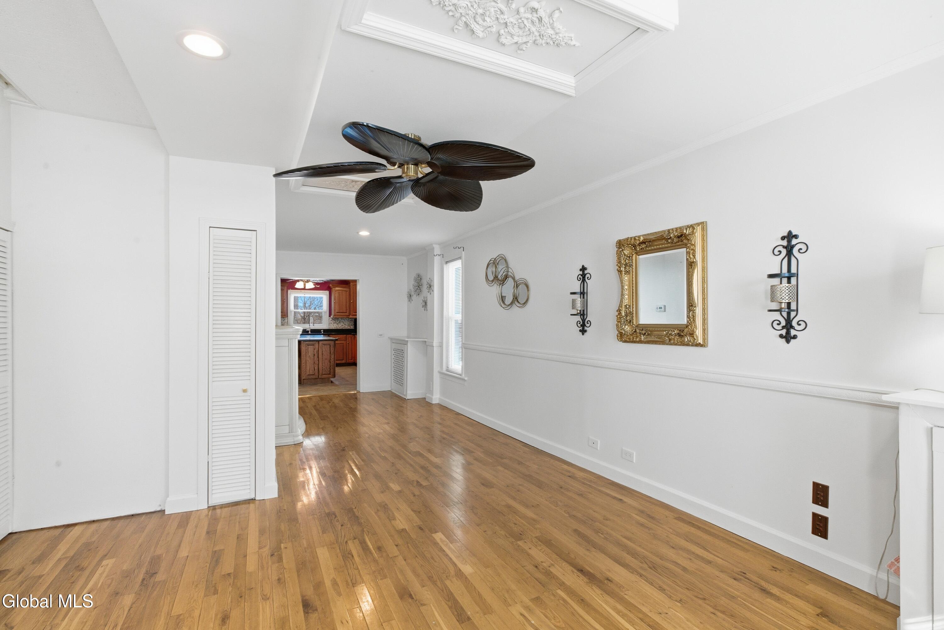 113 Washington Avenue Rensselaer, NY 12144 - Photo 9 of 50 20-MW2_2237