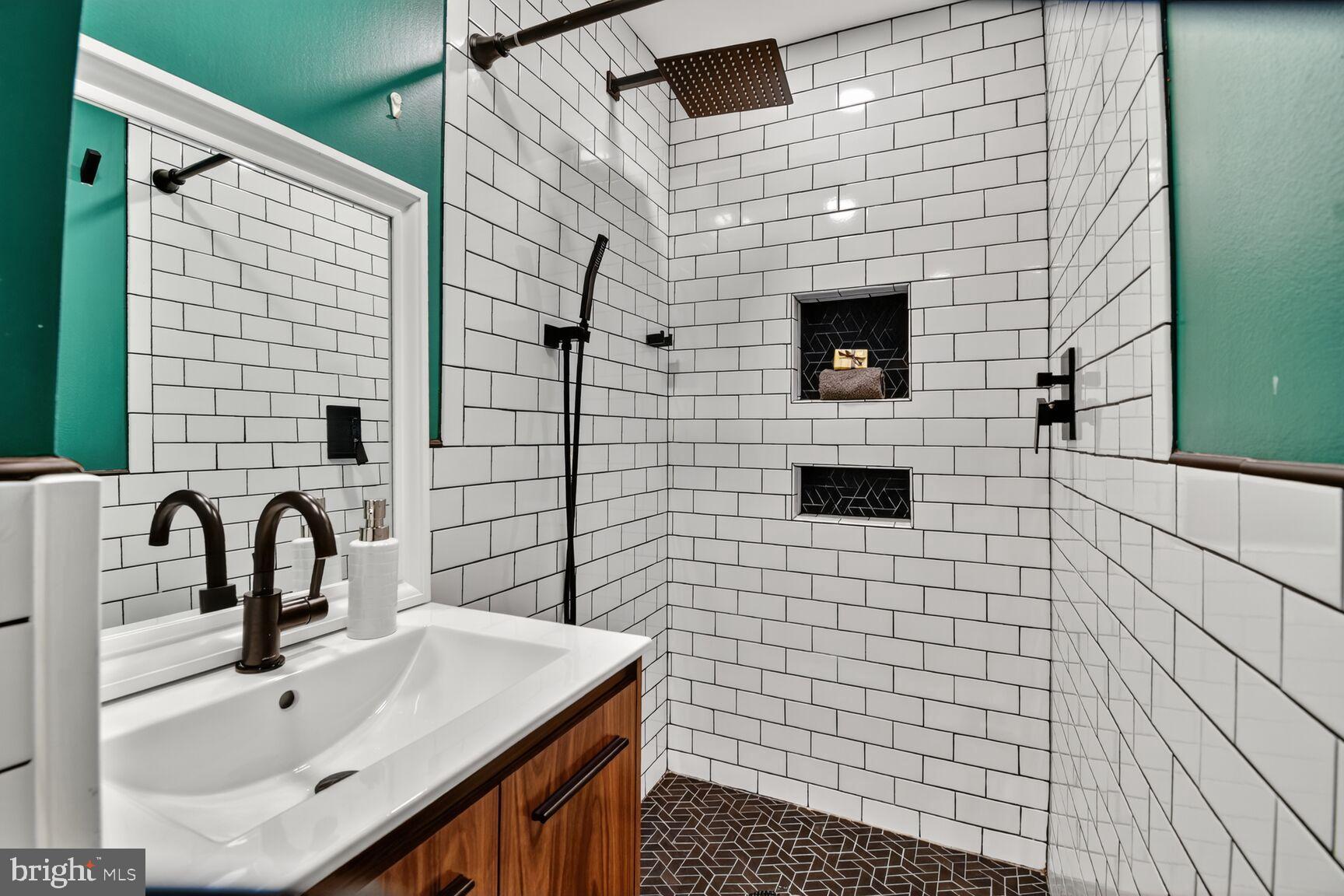 1027 6th Street Northeast Washington, DC 20002 - Photo 19 of 38 Full bath on 3rd level.