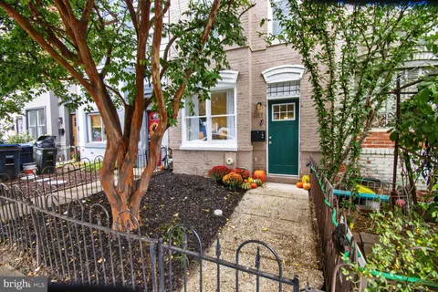 $799,000 | 1027 6th Street Northeast, Washington, DC 20002