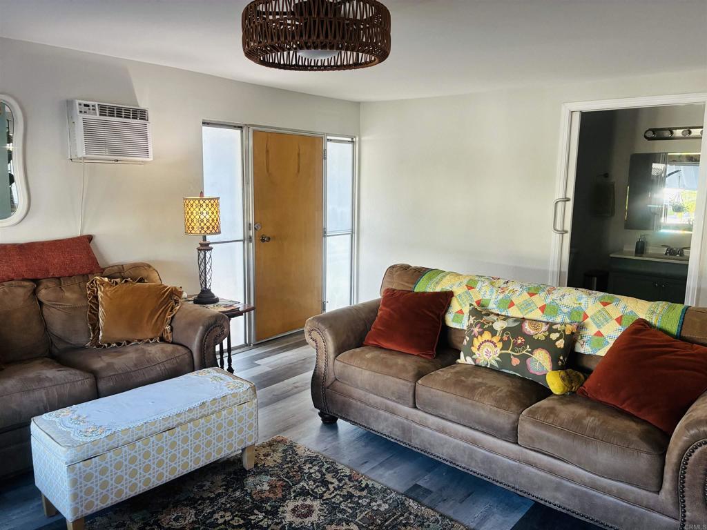 8301 Mission Gorge, Unit 189 Santee, CA 92071 - Photo 4 of 15 Living Room