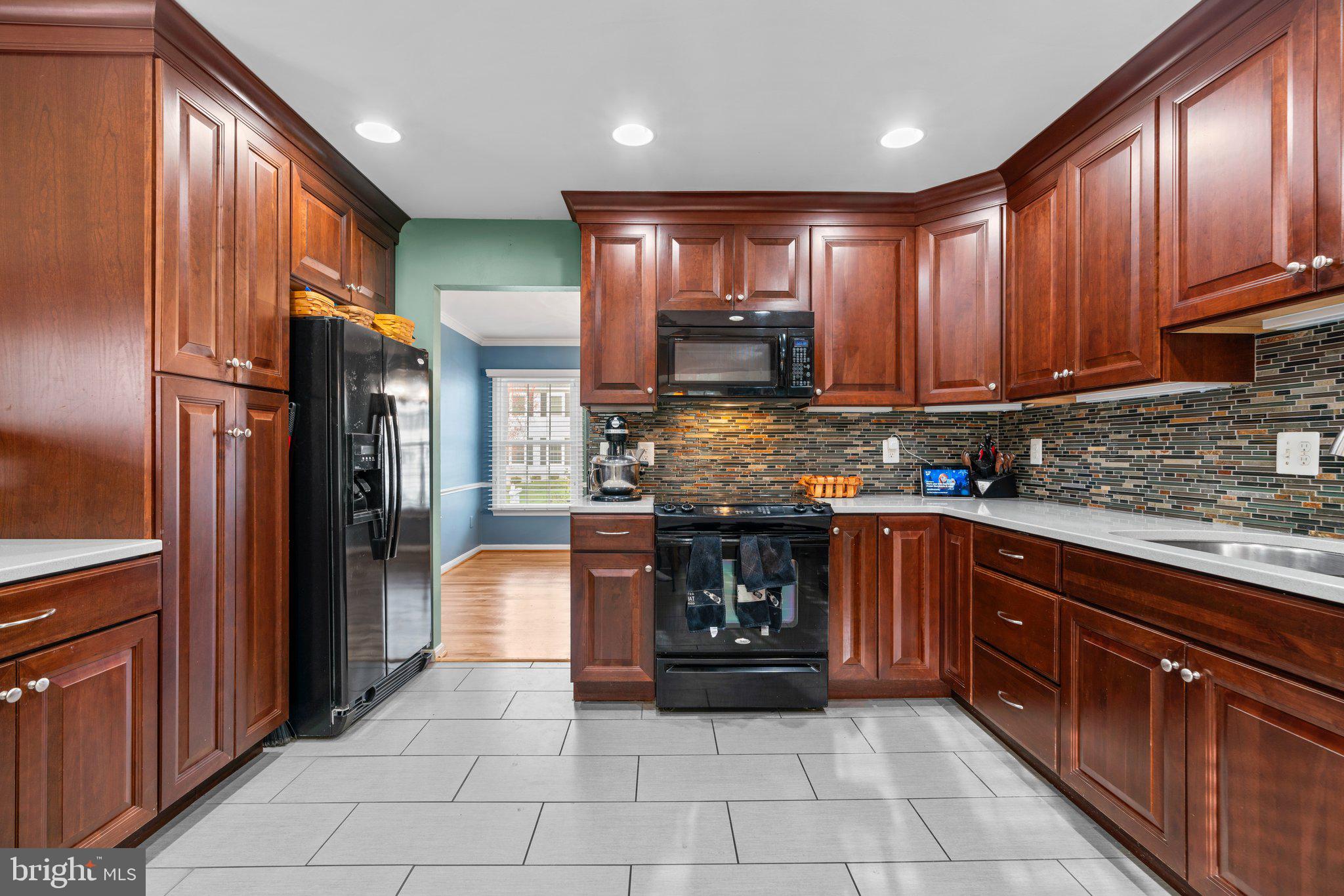 4204 Headwaters Lane Olney, MD 20832 - Photo 8 of 34