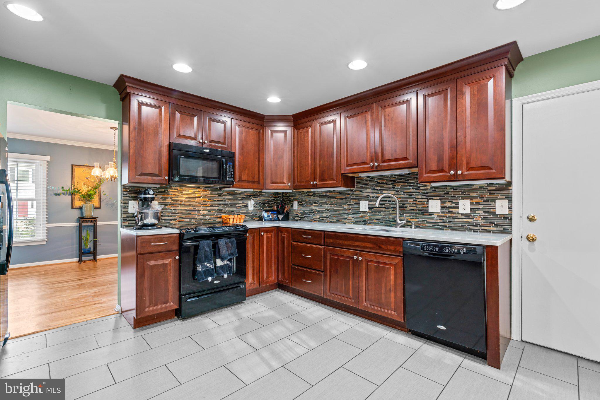 4204 Headwaters Lane Olney, MD 20832 - Photo 9 of 34