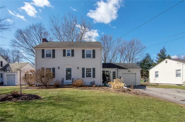 $3,350 | 253 Fairfax Drive, Warwick, RI 02888