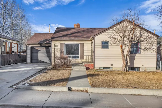$270,000 | 810 Young Avenue, Rock Springs, WY 82901