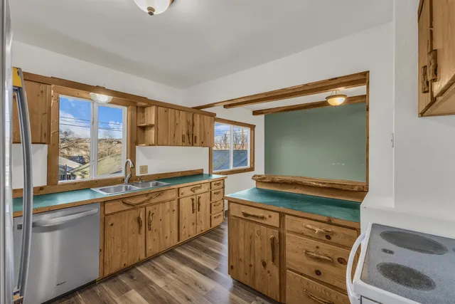 $270,000 | 810 Young Avenue, Rock Springs, WY 82901