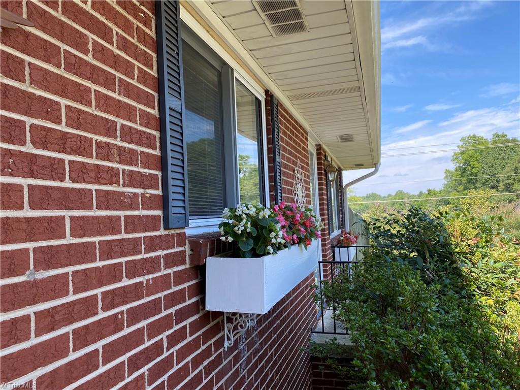 110 Thacker Road Rural Hall, NC 27045 - Photo 2 of 49