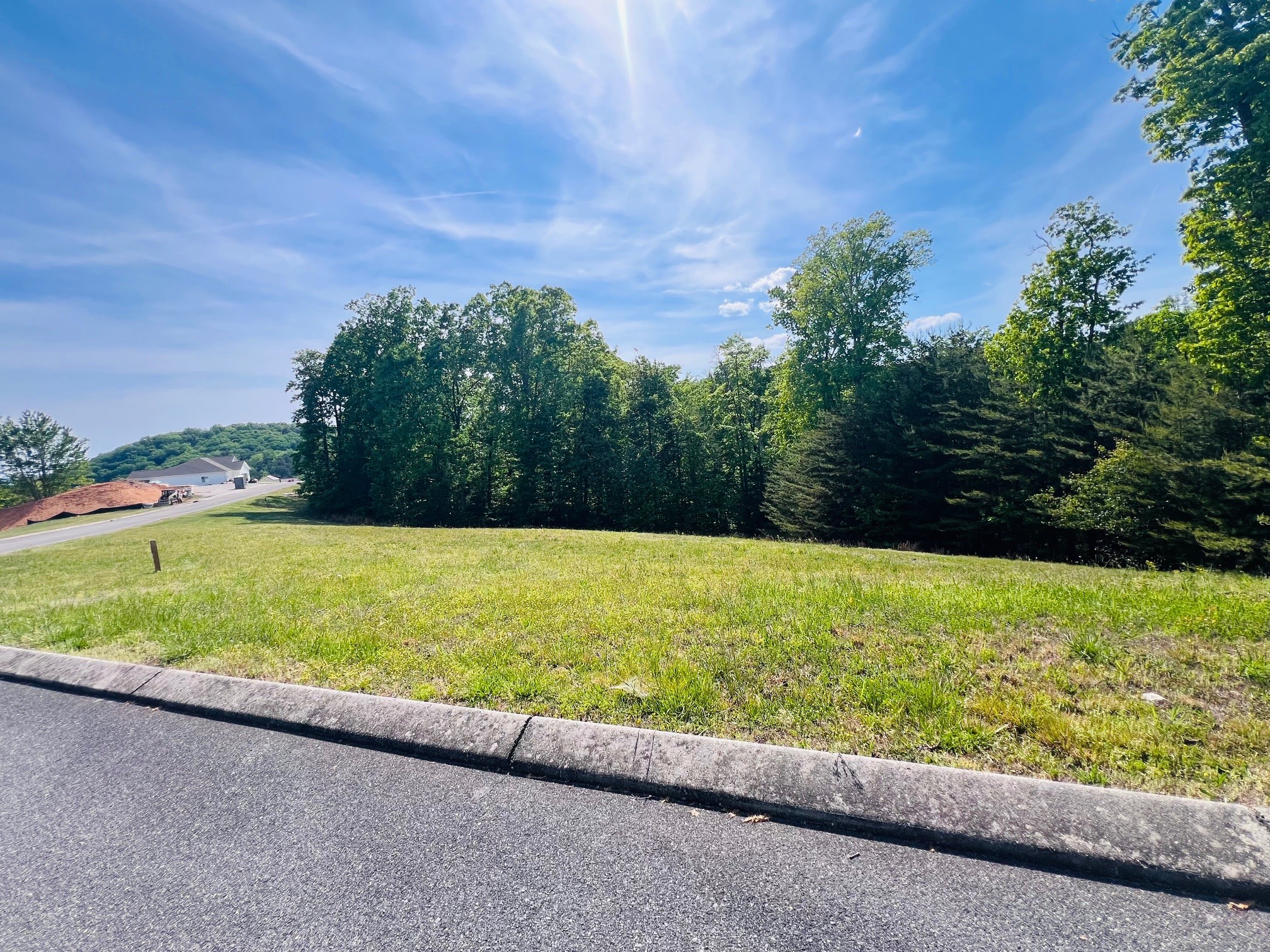 240 River Run Trail Spring City, TN 37381 - Photo 6 of 24 a view of an outdoor space and a yard