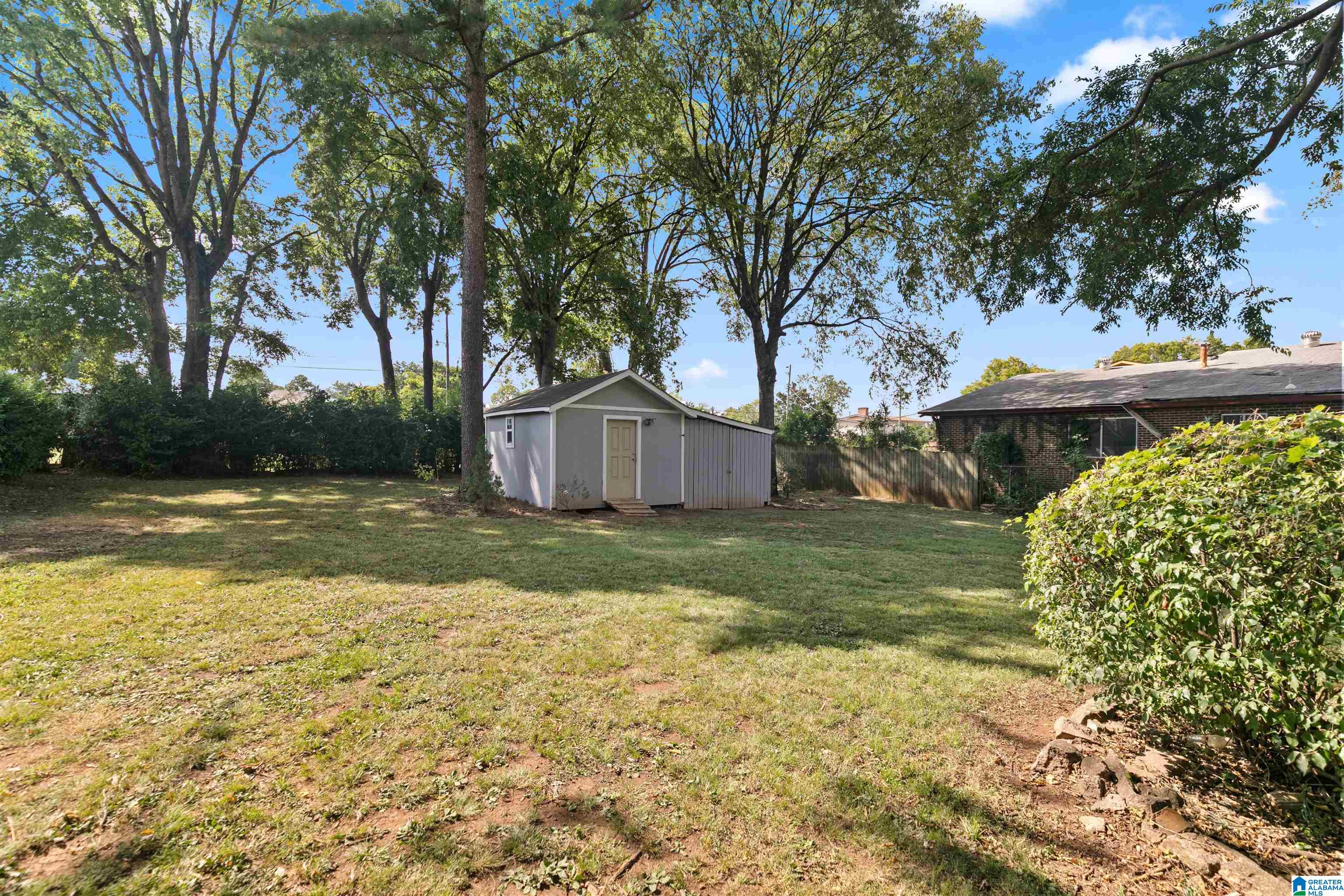 876 Goldwire Street Southwest Birmingham, AL 35211 - Photo 36 of 57