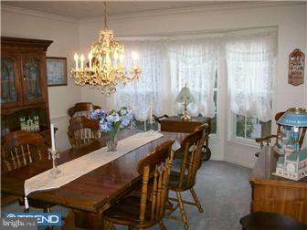 608 Signers Circle Evesham, NJ 08053 - Photo 5 of 12 Dining Room