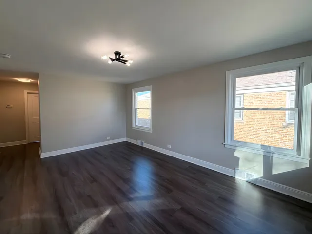 $315,000 | 536 24th Avenue, Bellwood, IL 60104