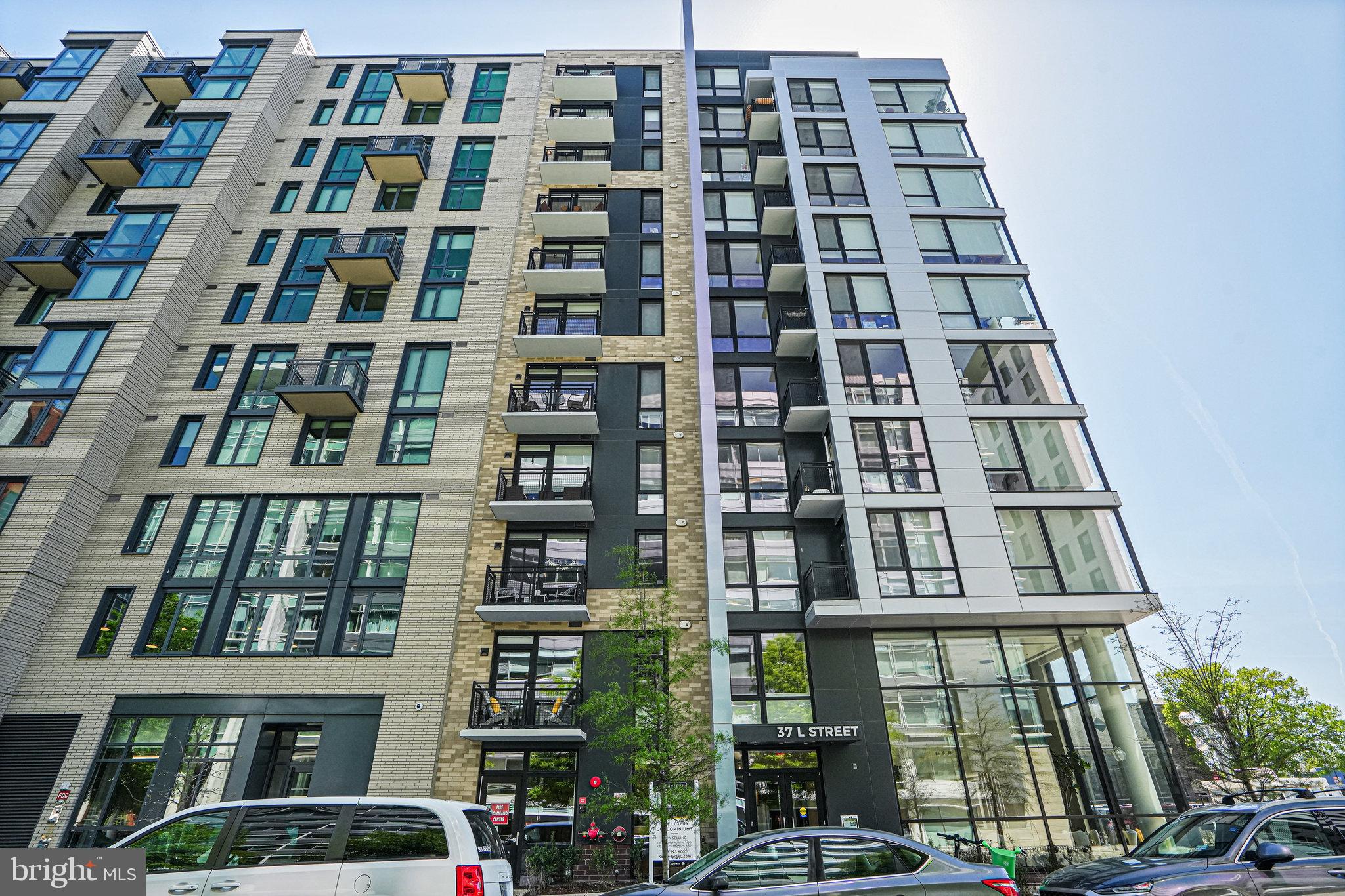 37 L Street Southeast, Unit 101 Washington, DC 20003 - Photo 2 of 34