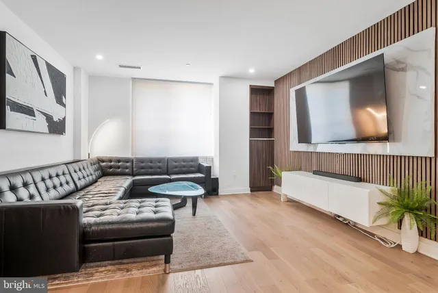 $539,000 | 37 L Street Southeast, Unit 101, Washington, DC 20003