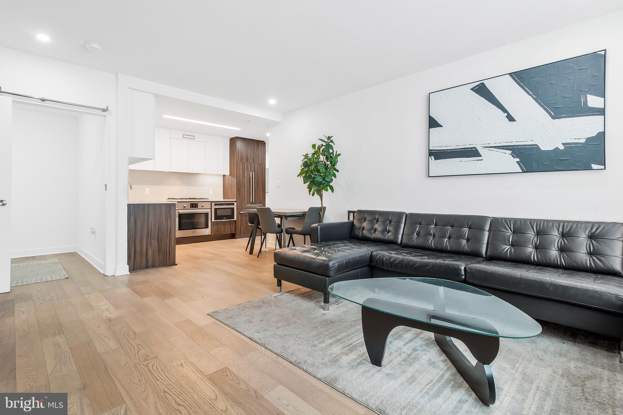 37 L Street Southeast, Unit 101 Washington, DC 20003 - Photo 28 of 34