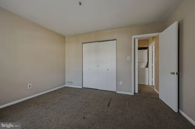 $175,000 | 410 Ashton Lane, Unit 410, New Castle, DE 19720