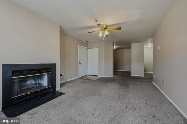 $175,000 | 410 Ashton Lane, Unit 410, New Castle, DE 19720