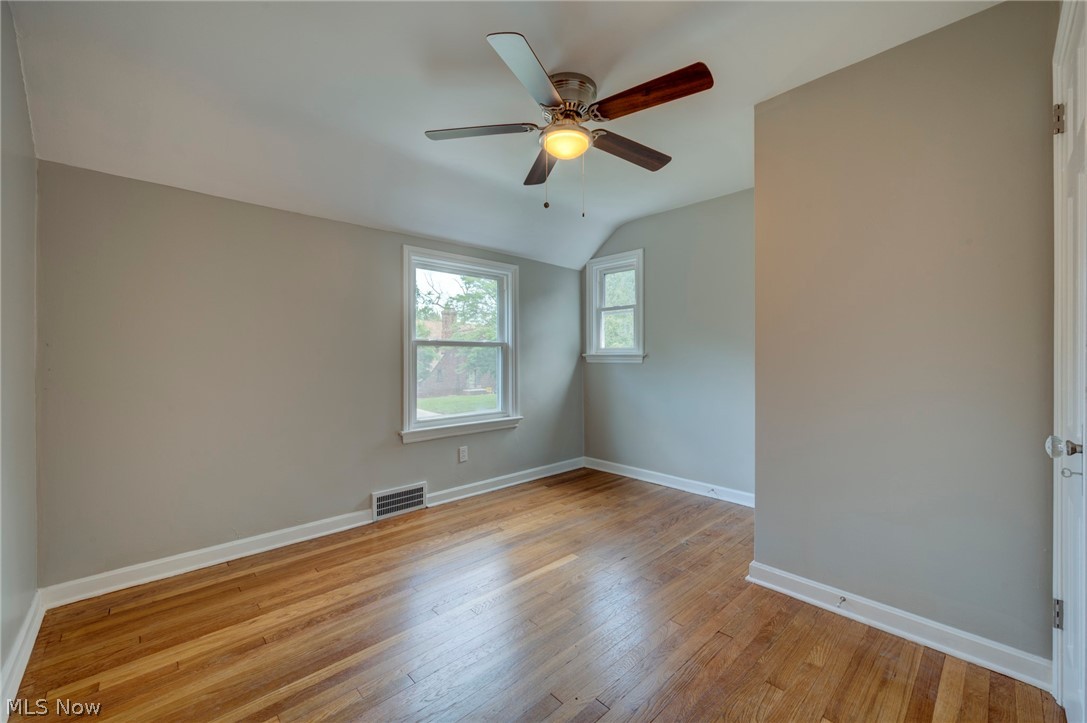3498 Edison Road Cleveland Heights, OH 44121 - Photo 24 of 35 Gallery Image 24
