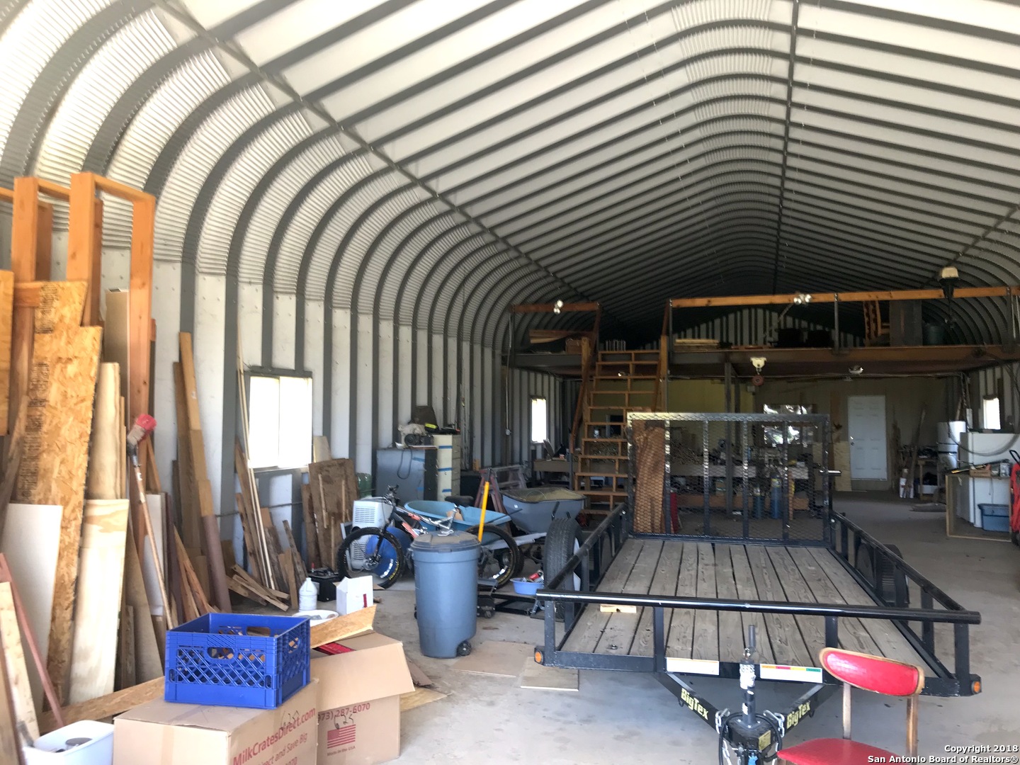 60 Wisdom Road Pleasanton, TX 78064 - Photo 11 of 29 a lobby with furniture and outdoor seating