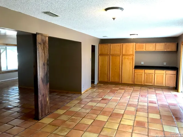 a view of a livingroom with an empty space