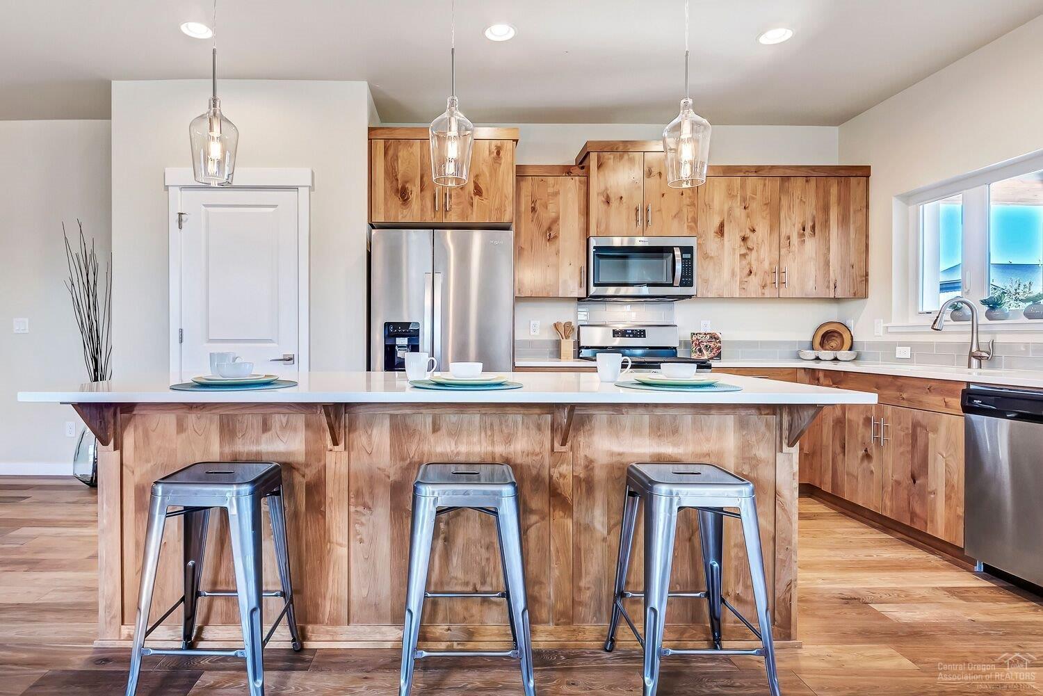 20769 Kilbourne Loop Bend, OR 97701 - Photo 6 of 16 Gallery Image 6